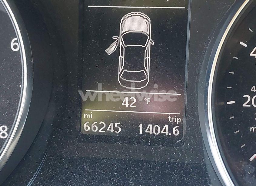 Photo 15 of 2018 Volkswagen Passat 2.0T R-LINE/2.0T S (VIN 1VWAA7A32JC014403)