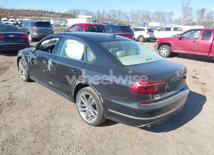 Photo 3 of 2018 Volkswagen Passat 2.0T R-LINE/2.0T S (VIN 1VWAA7A32JC014403)