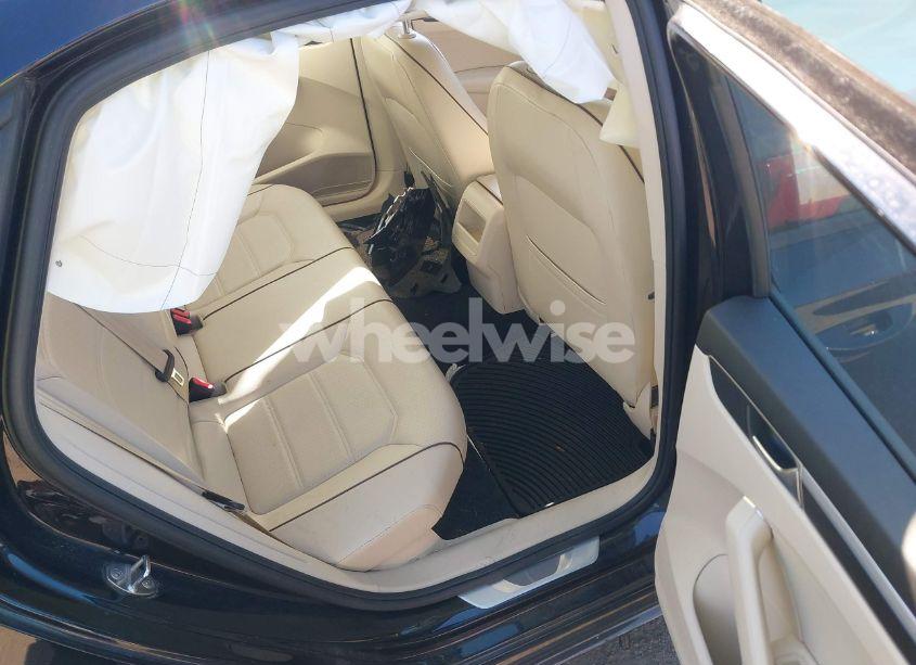 Photo 8 of 2018 Volkswagen Passat 2.0T R-LINE/2.0T S (VIN 1VWAA7A32JC014403)