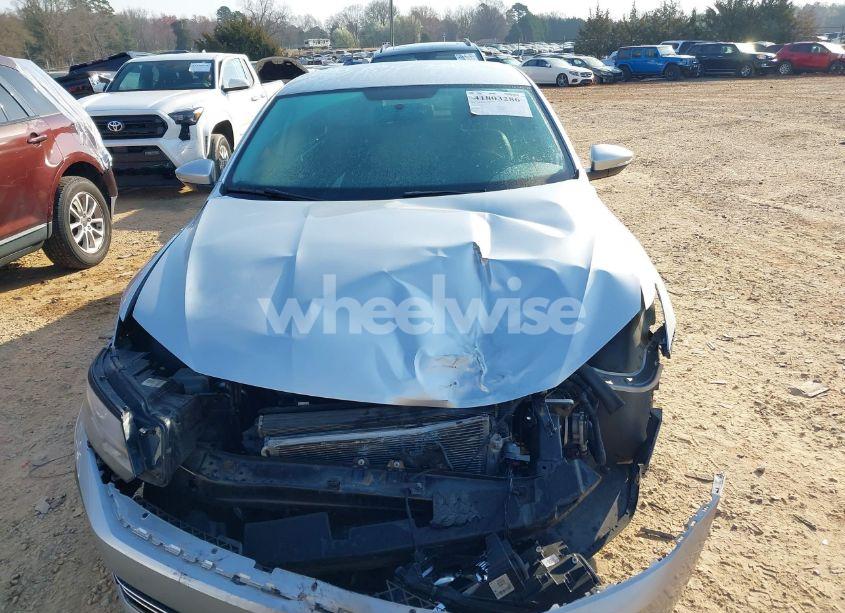 Photo 12 of 2018 Volkswagen Passat 2.0T R-LINE/2.0T S (VIN 1VWAA7A32JC035560)