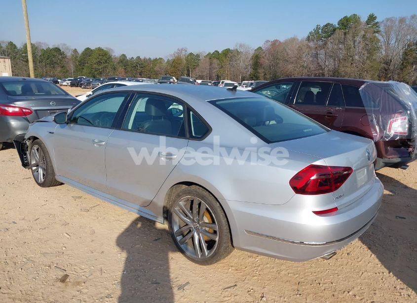 Photo 3 of 2018 Volkswagen Passat 2.0T R-LINE/2.0T S (VIN 1VWAA7A32JC035560)