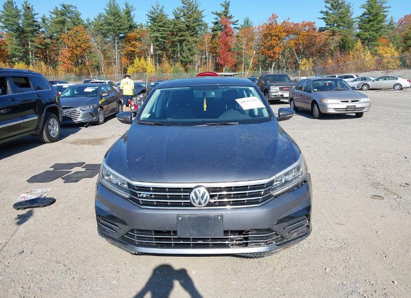 Photo 12 of 2018 Volkswagen Passat 2.0T R-LINE/2.0T S (VIN 1VWAA7A34JC001278)
