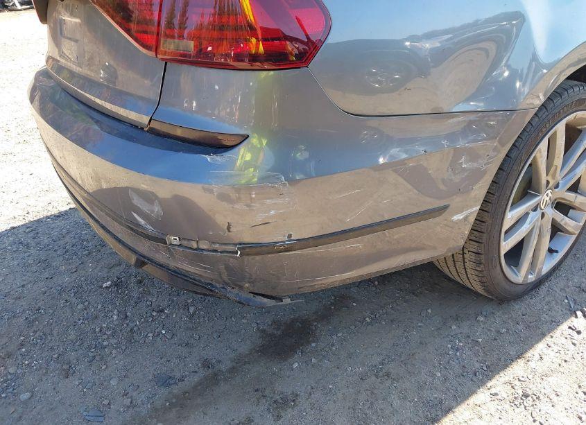 Photo 18 of 2018 Volkswagen Passat 2.0T R-LINE/2.0T S (VIN 1VWAA7A34JC001278)