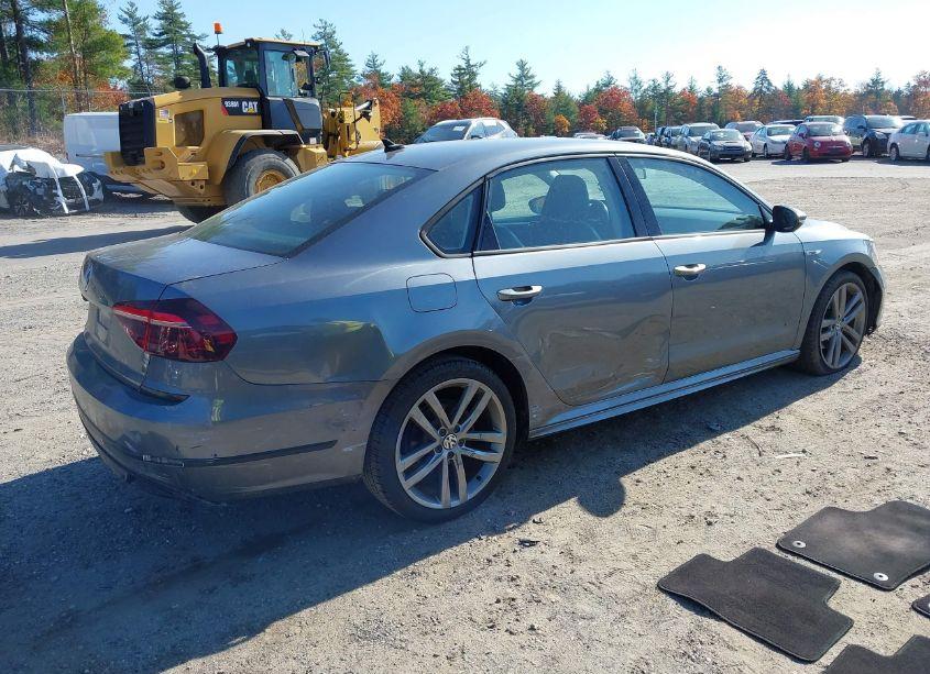 Photo 4 of 2018 Volkswagen Passat 2.0T R-LINE/2.0T S (VIN 1VWAA7A34JC001278)