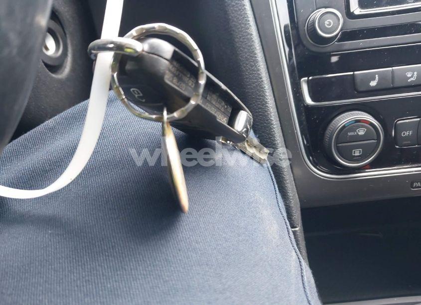 Photo 11 of 2018 Volkswagen Passat 2.0T R-LINE/2.0T S (VIN 1VWAA7A34JC039707)