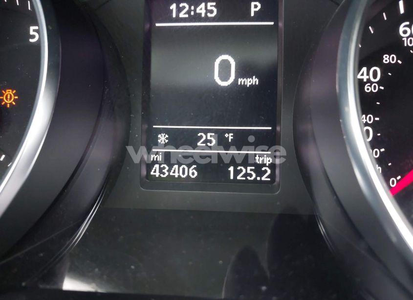 Photo 15 of 2018 Volkswagen Passat 2.0T R-LINE/2.0T S (VIN 1VWAA7A34JC039707)