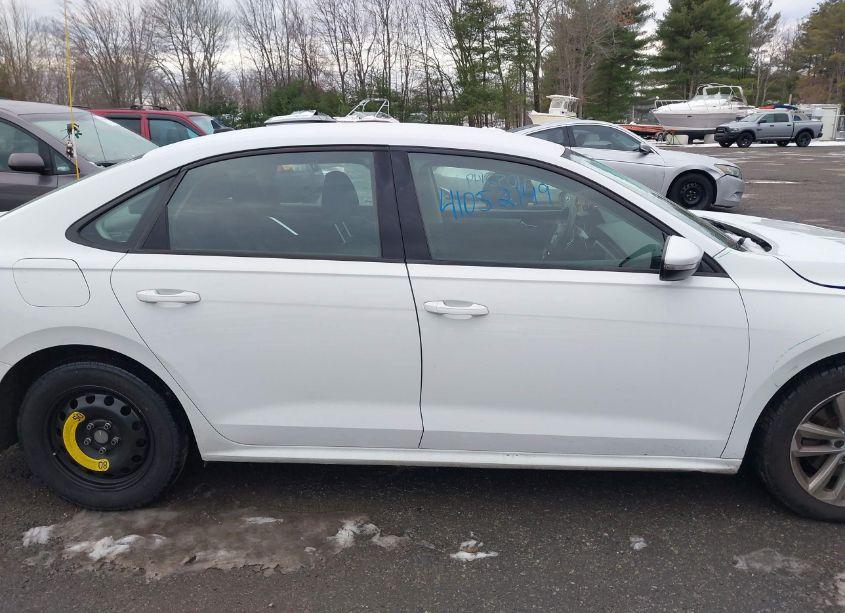 Photo 13 of 2021 Volkswagen Passat 2.0T S (VIN 1VWAA7A34MC018568)