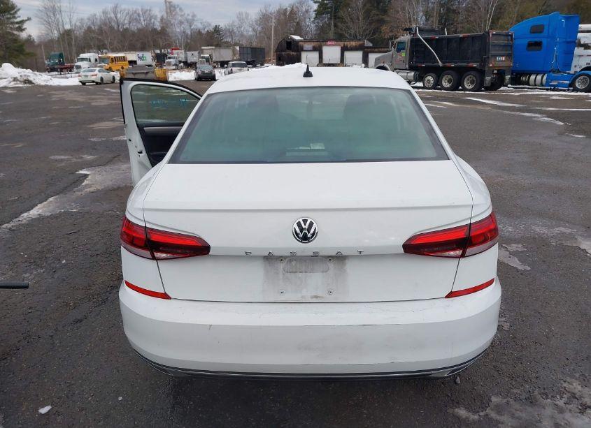 Photo 16 of 2021 Volkswagen Passat 2.0T S (VIN 1VWAA7A34MC018568)