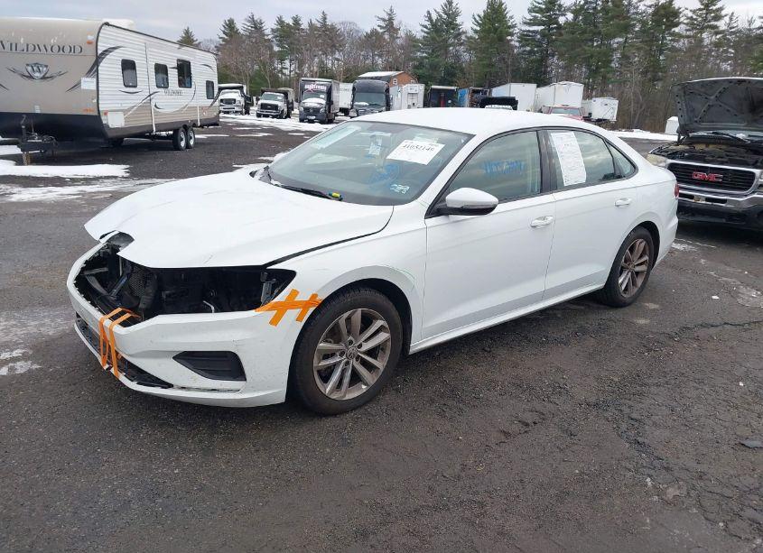 Photo 2 of 2021 Volkswagen Passat 2.0T S (VIN 1VWAA7A34MC018568)