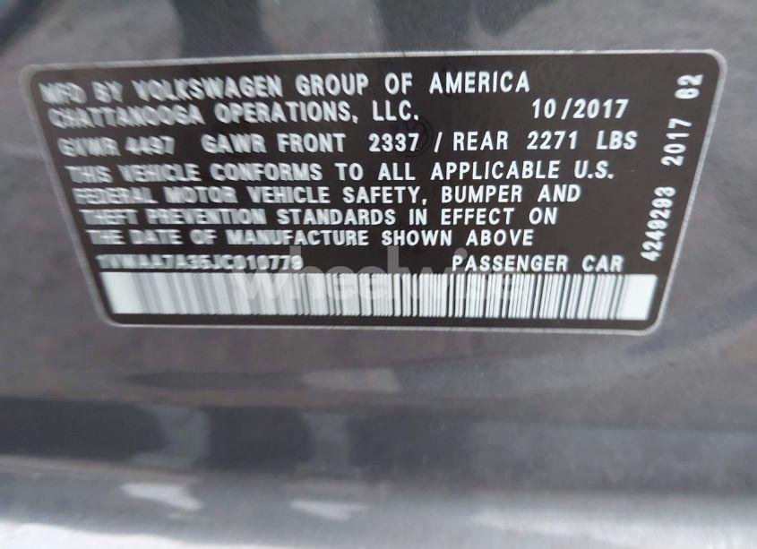 Photo 9 of 2018 Volkswagen Passat 2.0T R-LINE/2.0T S (VIN 1VWAA7A35JC010779)