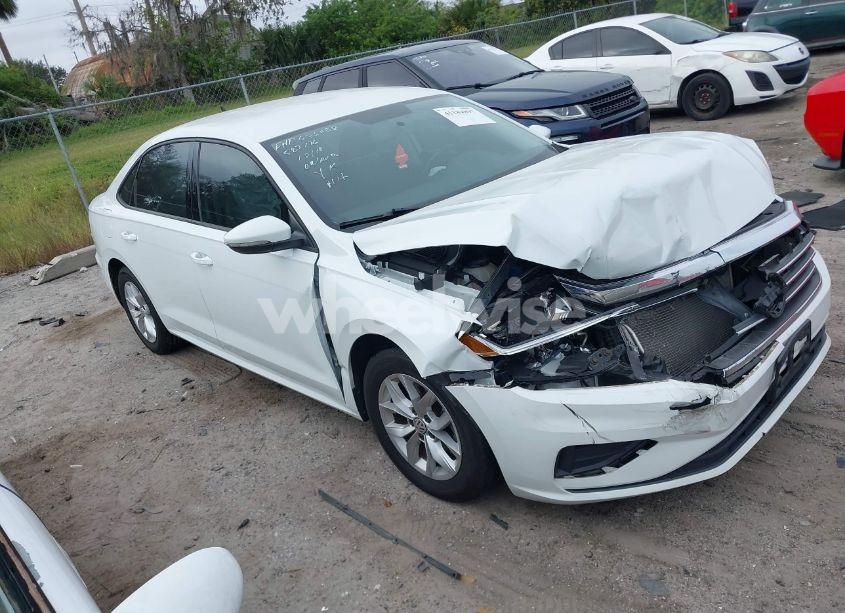 2020 Volkswagen Passat 2.0T S (VIN 1VWAA7A35LC004838) main photo