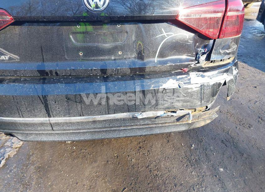 Photo 17 of 2018 Volkswagen Passat 2.0T R-LINE/2.0T S (VIN 1VWAA7A37JC020276)