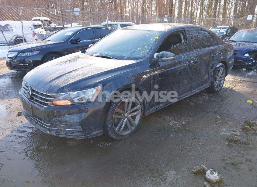Photo 2 of 2018 Volkswagen Passat 2.0T R-LINE/2.0T S (VIN 1VWAA7A37JC020276)