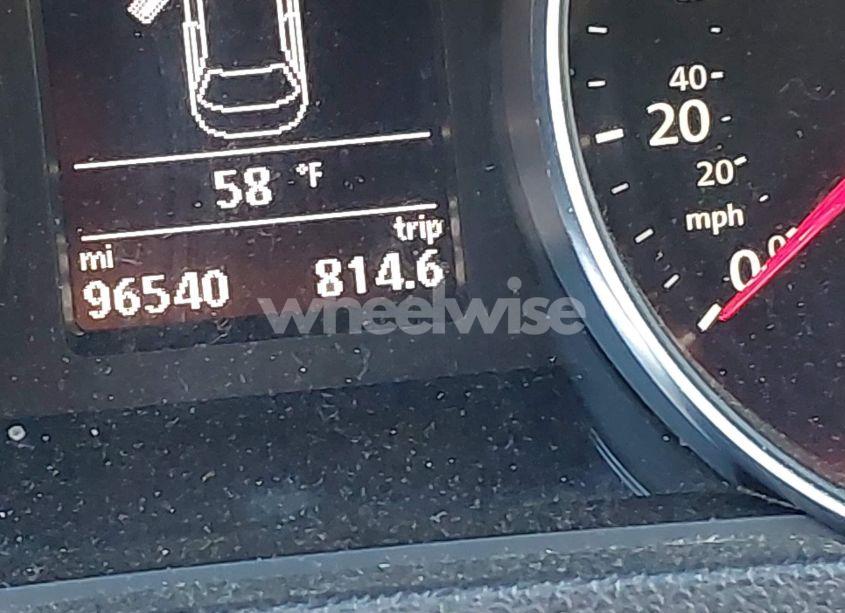 Photo 16 of 2018 Volkswagen Passat 2.0T R-LINE/2.0T S (VIN 1VWAA7A38JC001719)