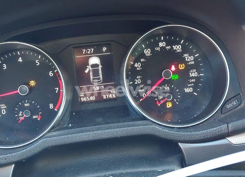 Photo 7 of 2018 Volkswagen Passat 2.0T R-LINE/2.0T S (VIN 1VWAA7A38JC001719)