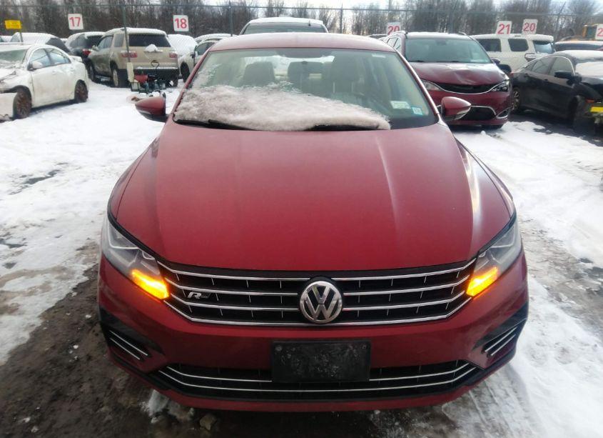 Photo 12 of 2018 Volkswagen Passat 2.0T R-LINE/2.0T S (VIN 1VWAA7A38JC020660)