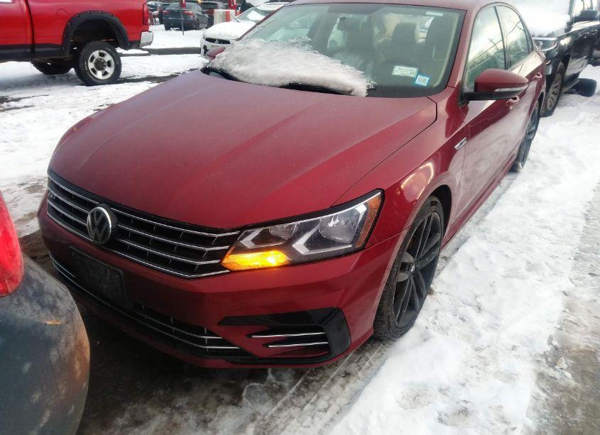 Photo 2 of 2018 Volkswagen Passat 2.0T R-LINE/2.0T S (VIN 1VWAA7A38JC020660)
