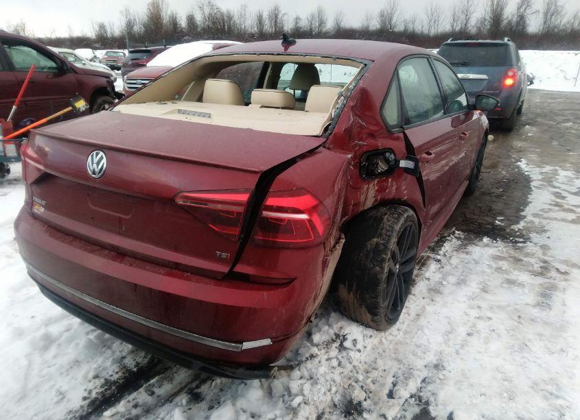 Photo 4 of 2018 Volkswagen Passat 2.0T R-LINE/2.0T S (VIN 1VWAA7A38JC020660)