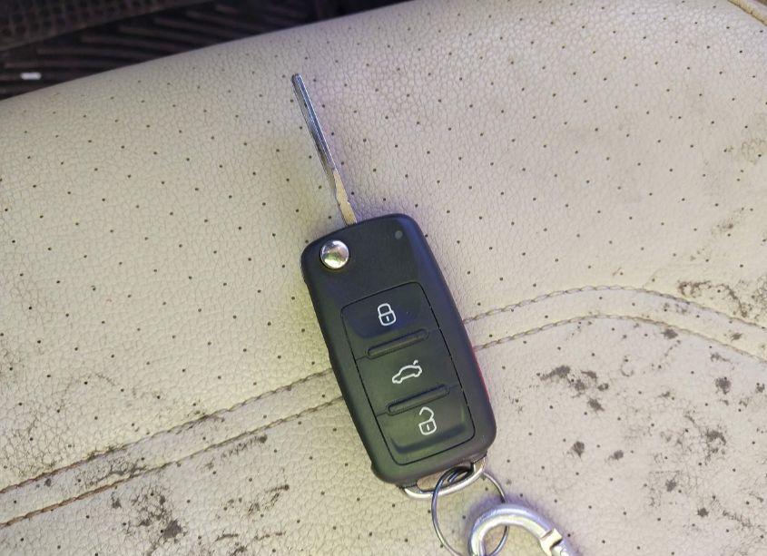 Photo 11 of 2018 Volkswagen Passat 2.0T R-LINE/2.0T S (VIN 1VWAA7A38JC049172)