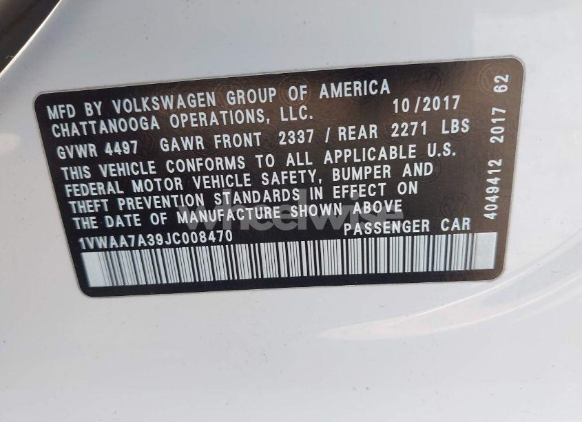 Photo 9 of 2018 Volkswagen Passat S/R-LINE (VIN 1VWAA7A39JC008470)