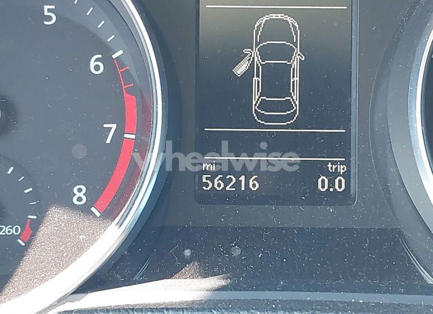 Photo 15 of 2018 Volkswagen Passat 2.0T R-LINE/2.0T S (VIN 1VWAA7A39JC023292)