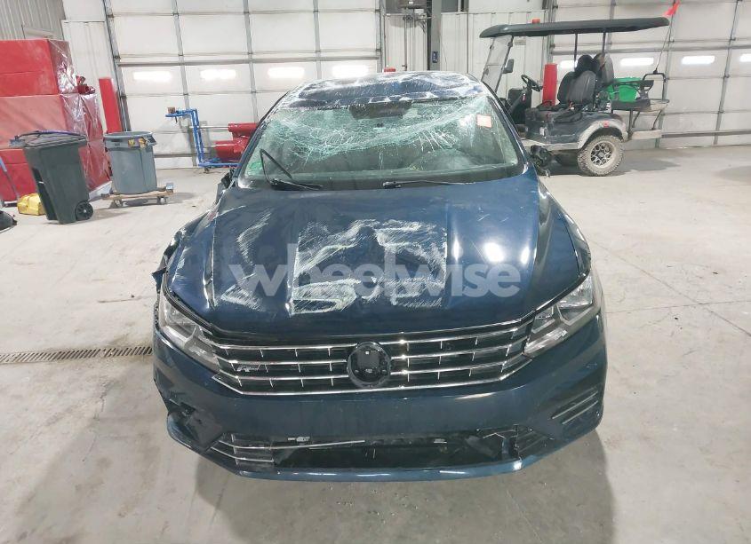 Photo 13 of 2018 Volkswagen Passat 2.0T R-LINE/2.0T S (VIN 1VWAA7A3XJC011491)