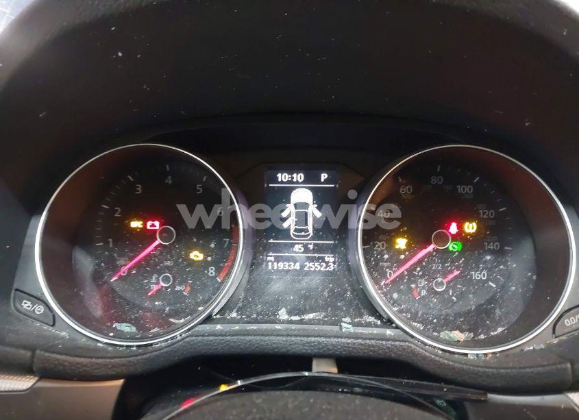 Photo 7 of 2018 Volkswagen Passat 2.0T R-LINE/2.0T S (VIN 1VWAA7A3XJC011491)