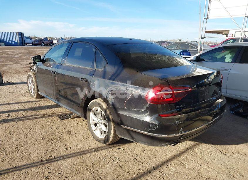 Photo 3 of 2018 Volkswagen Passat 2.0T R-LINE/2.0T S (VIN 1VWAA7A3XJC024371)