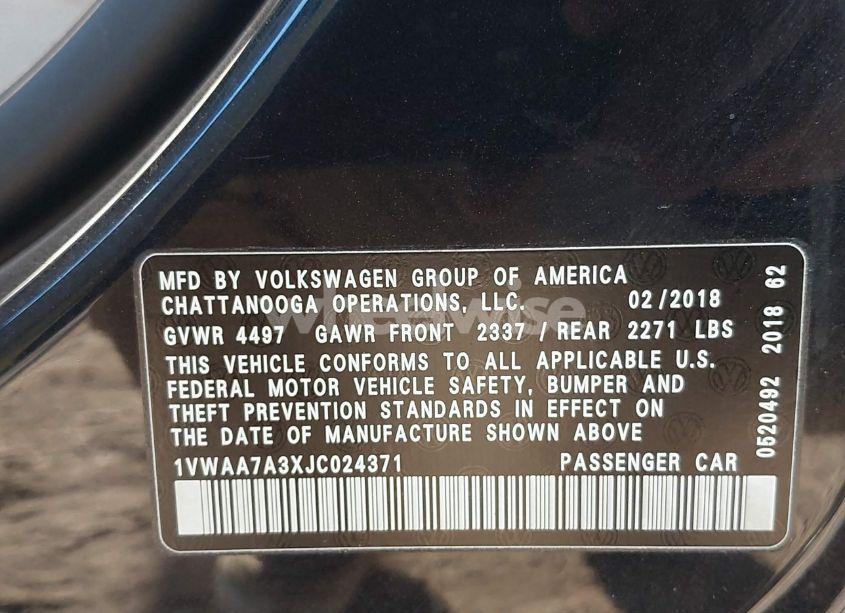 Photo 9 of 2018 Volkswagen Passat 2.0T R-LINE/2.0T S (VIN 1VWAA7A3XJC024371)