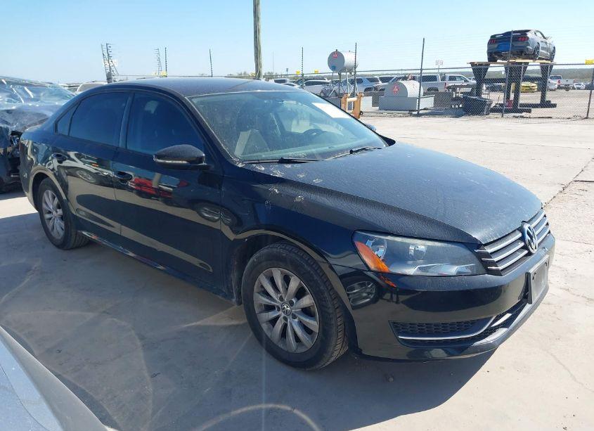 2012 Volkswagen Passat 2.5L S (VIN 1VWAH7A30CC099191) main photo
