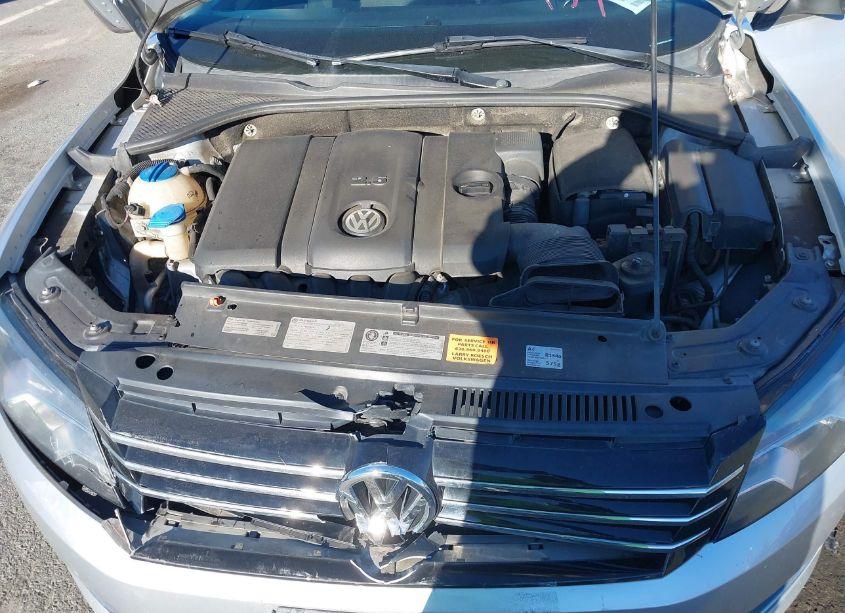 Photo 10 of 2013 Volkswagen Passat 2.5L S (VIN 1VWAH7A30DC001388)