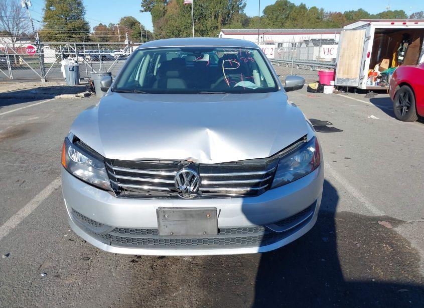 Photo 12 of 2013 Volkswagen Passat 2.5L S (VIN 1VWAH7A30DC001388)
