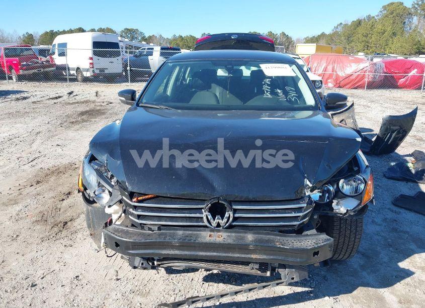 Photo 13 of 2013 Volkswagen Passat 2.5L S (VIN 1VWAH7A30DC073417)