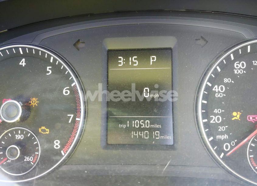 Photo 16 of 2013 Volkswagen Passat 2.5L S (VIN 1VWAH7A30DC073417)