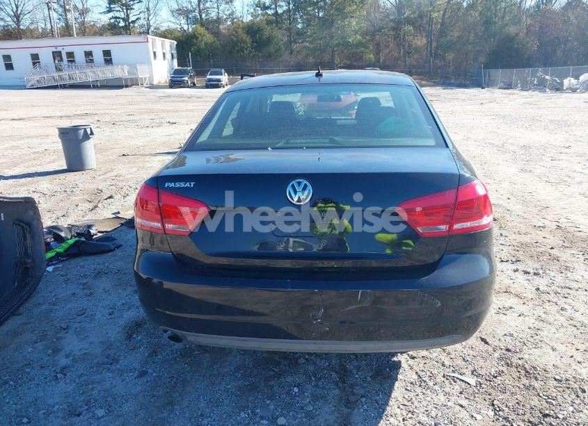 Photo 17 of 2013 Volkswagen Passat 2.5L S (VIN 1VWAH7A30DC073417)