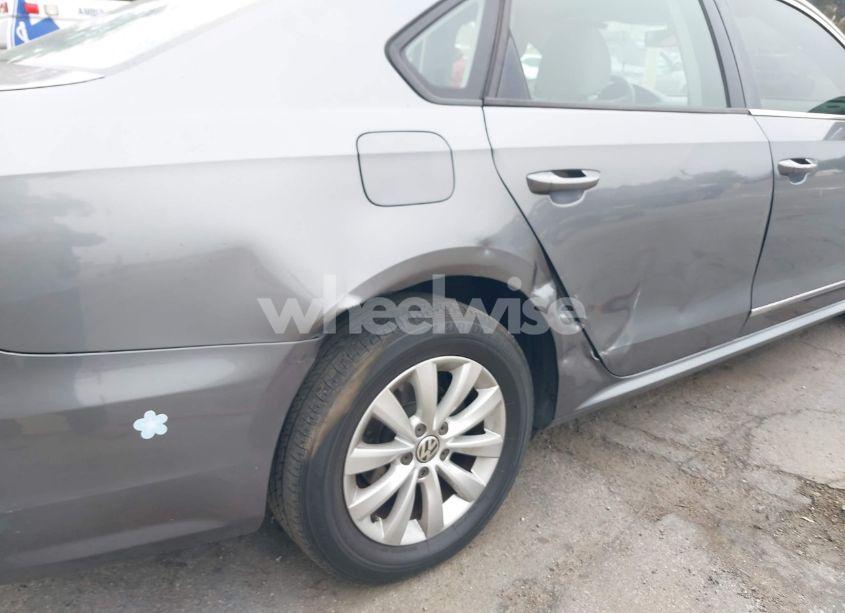 Photo 13 of 2012 Volkswagen Passat 2.5L S (VIN 1VWAH7A31CC087907)
