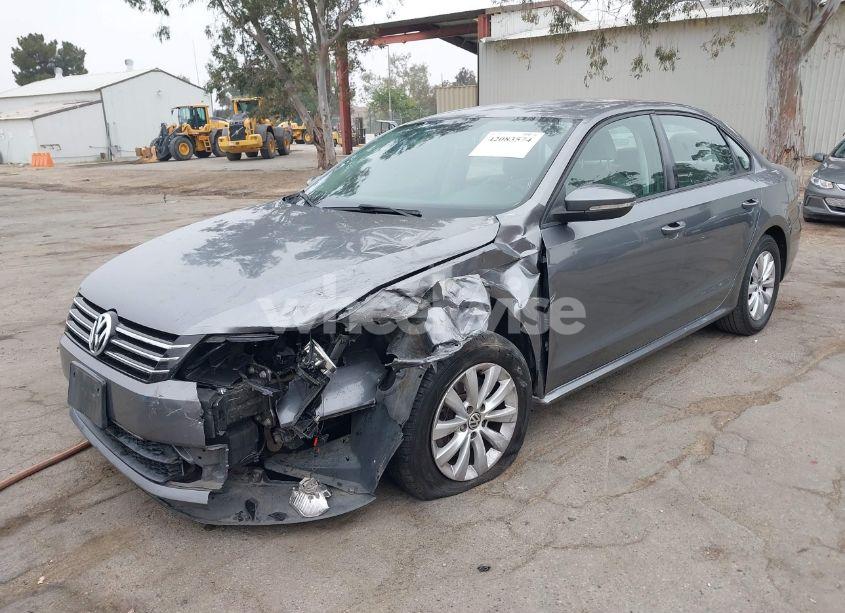 Photo 2 of 2012 Volkswagen Passat 2.5L S (VIN 1VWAH7A31CC087907)