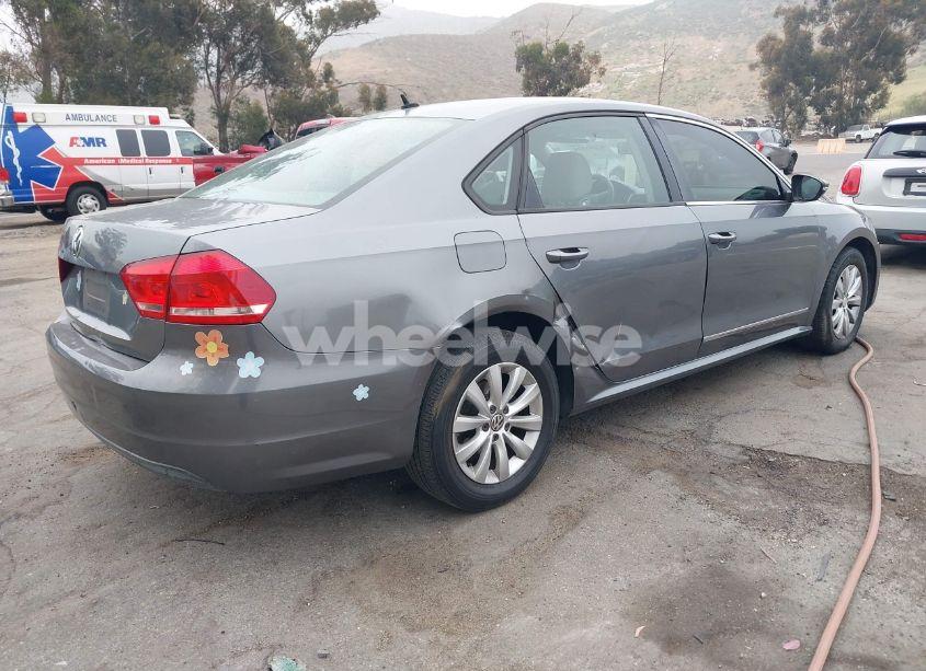 Photo 4 of 2012 Volkswagen Passat 2.5L S (VIN 1VWAH7A31CC087907)