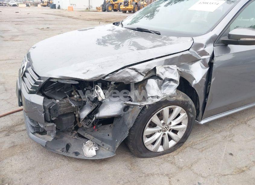 Photo 6 of 2012 Volkswagen Passat 2.5L S (VIN 1VWAH7A31CC087907)