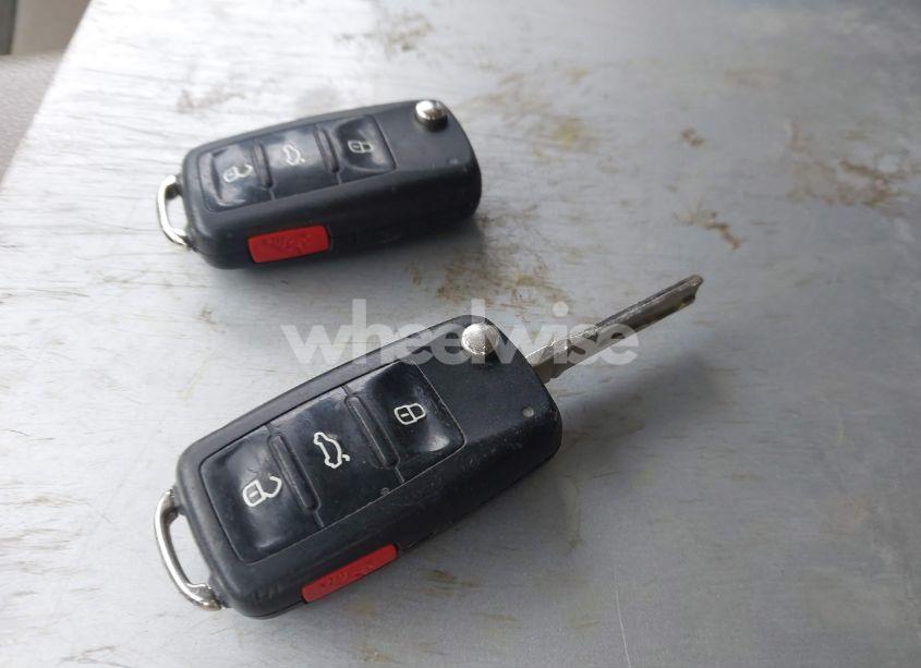 Photo 11 of 2013 Volkswagen Passat 2.5L S (VIN 1VWAH7A31DC111396)