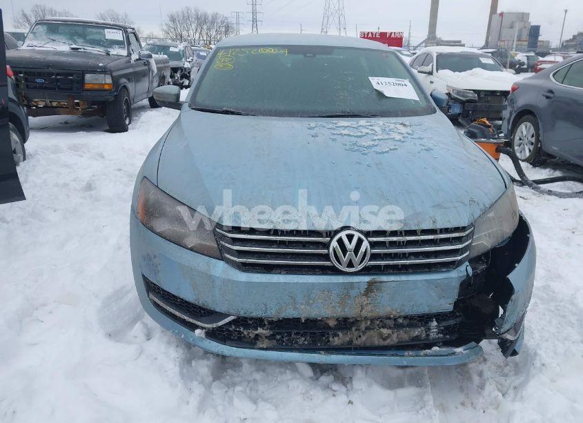 Photo 12 of 2013 Volkswagen Passat 2.5L S (VIN 1VWAH7A31DC111396)