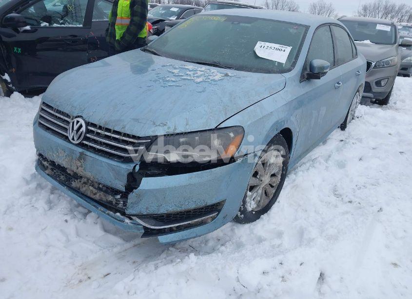 Photo 2 of 2013 Volkswagen Passat 2.5L S (VIN 1VWAH7A31DC111396)