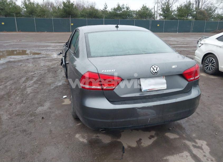 Photo 3 of 2012 Volkswagen Passat 2.5L S (VIN 1VWAH7A34CC029189)