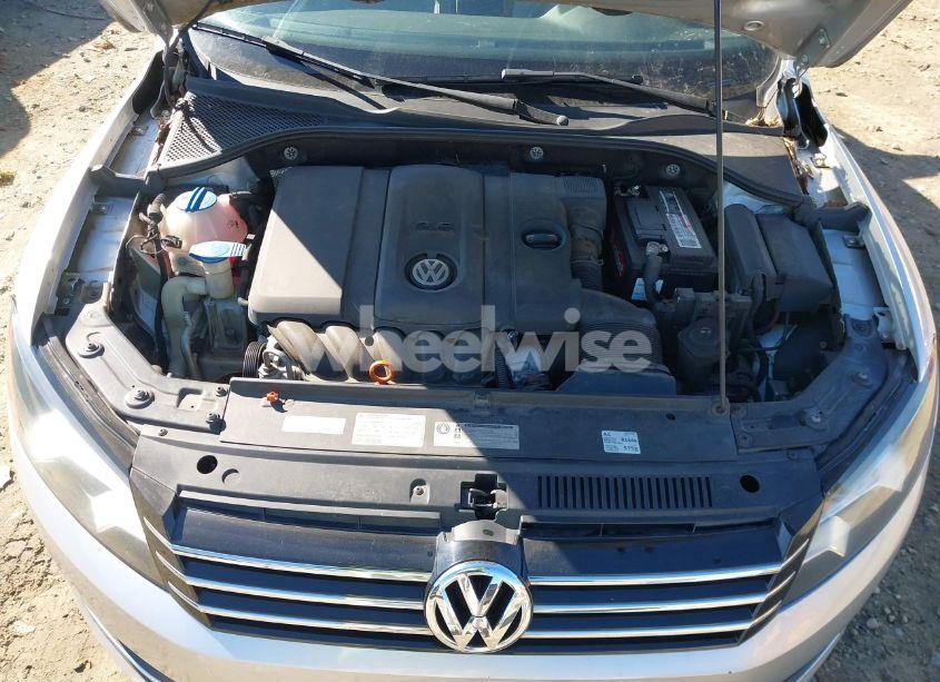 Photo 10 of 2012 Volkswagen Passat 2.5L S (VIN 1VWAH7A34CC106918)