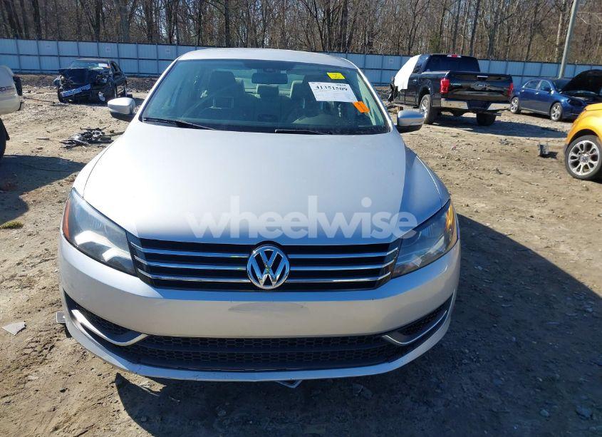 Photo 13 of 2012 Volkswagen Passat 2.5L S (VIN 1VWAH7A34CC106918)
