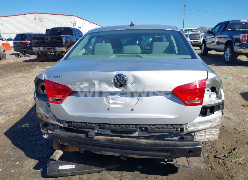 Photo 17 of 2012 Volkswagen Passat 2.5L S (VIN 1VWAH7A34CC106918)