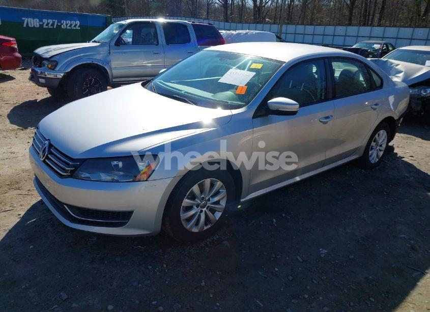 Photo 2 of 2012 Volkswagen Passat 2.5L S (VIN 1VWAH7A34CC106918)