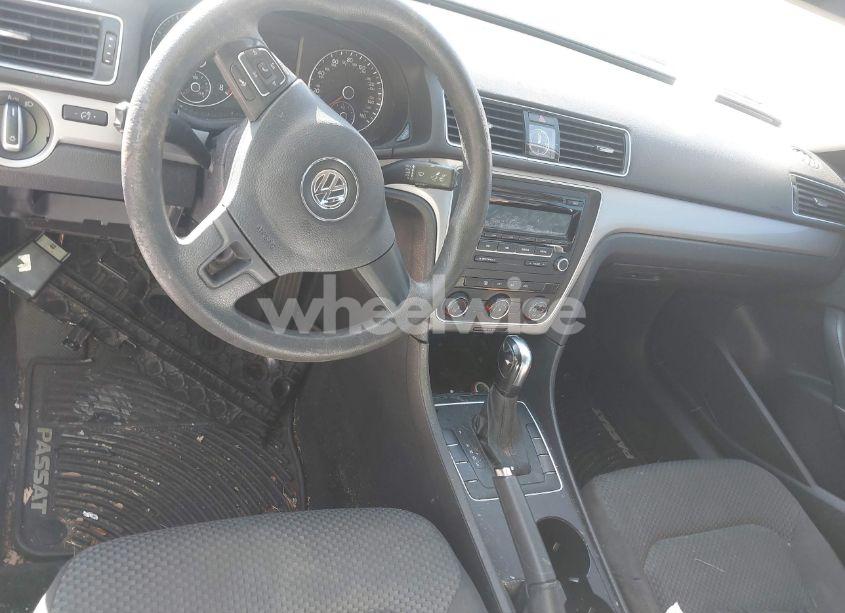 Photo 5 of 2013 Volkswagen Passat 2.5L S (VIN 1VWAH7A34DC007694)