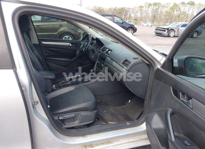 Photo 5 of 2014 Volkswagen Passat 2.5L WOLFSBURG EDITION (VIN 1VWAH7A34EC015859)