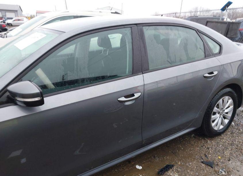 Photo 15 of 2013 Volkswagen Passat 2.5L S (VIN 1VWAH7A35DC055723)